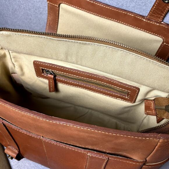 Kelly Moore NWT Brown Leather Camera Photographers Shoulder Bag - Picture 3 of 10